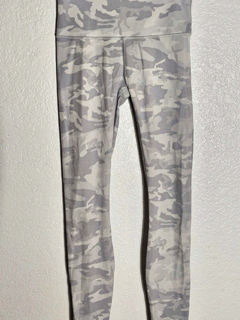 lululemon Wunder Under High-Rise Tight Camo High-Rise Leggings in Gray Like New